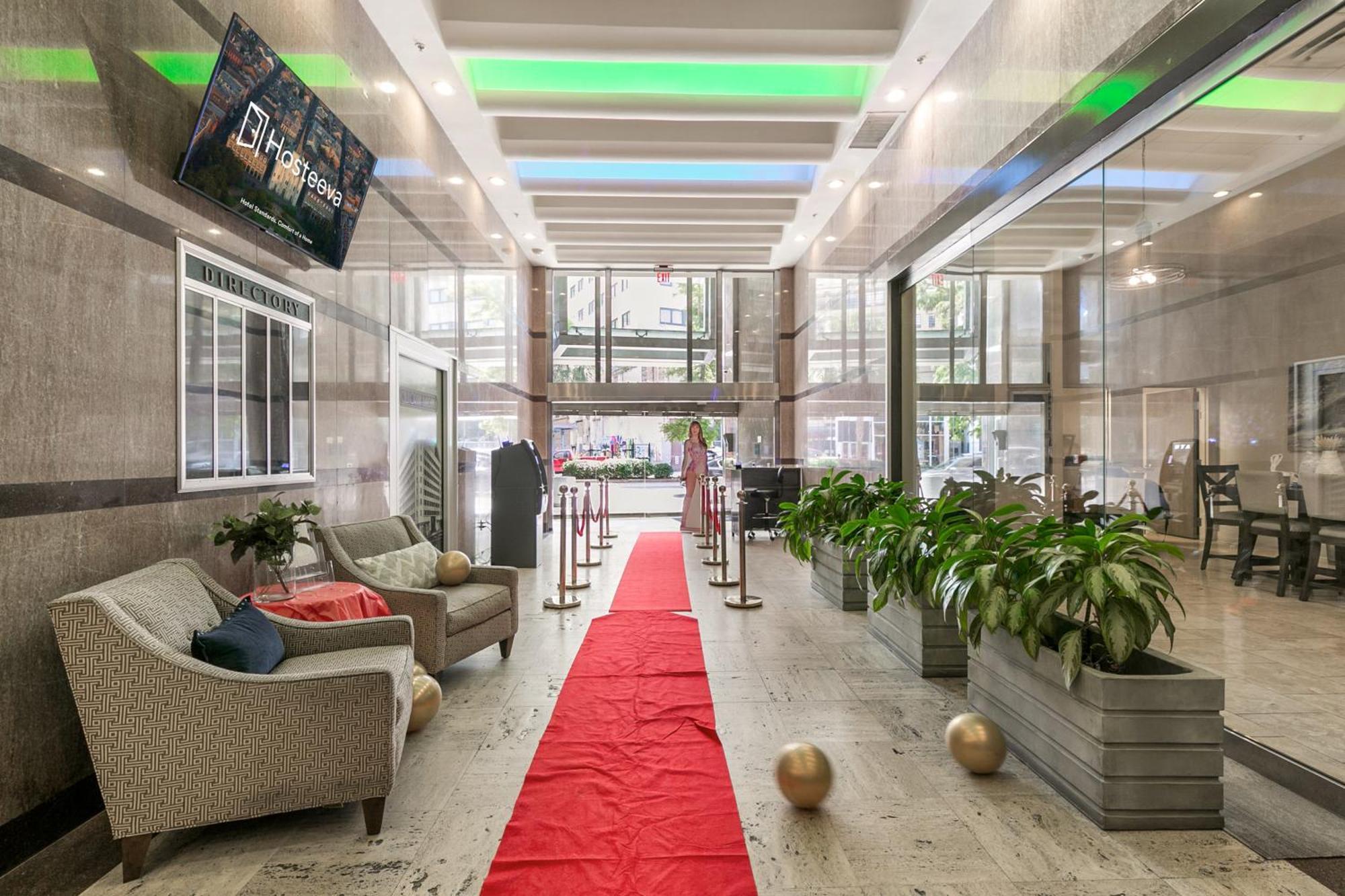 Upscale Condos And Penthouses Close To Canal And Bourbon St New Orleans Exterior photo